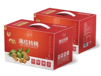 來濟南禮品盒定制廠家定制干果禮盒，讓您過個喜慶年！